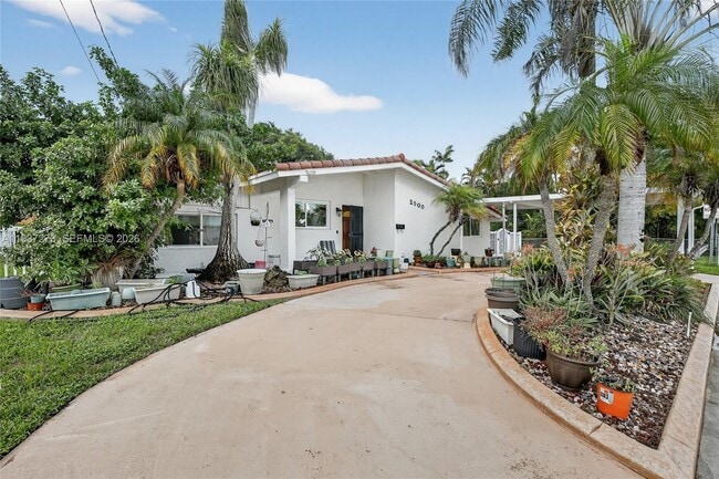 Photo - 2500 NE 209th Terrace