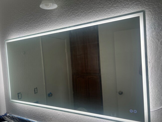 115 E Cedar St