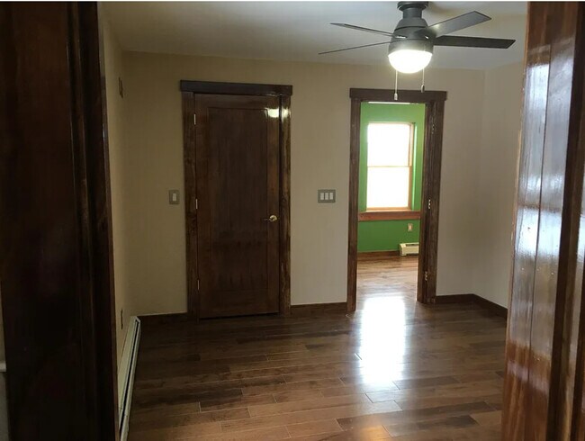 3 Oak St