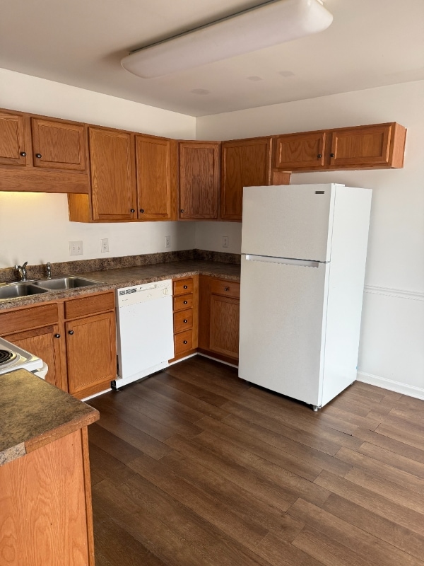 Building Photo - 6126 Trotting Pl