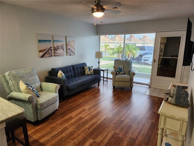 Photo - 4347 Tahitian Gardens Cir Unit B