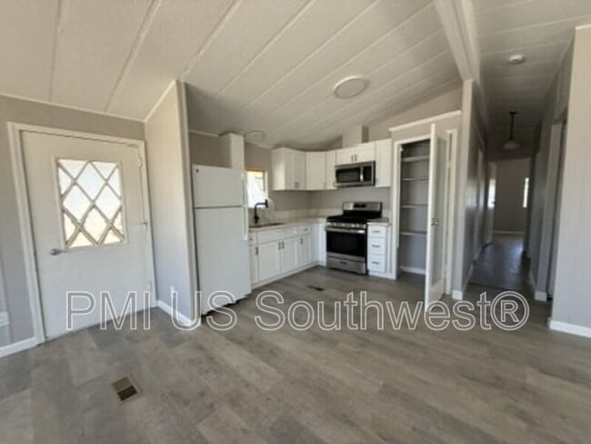 Photo - 1066 Mobile Ln