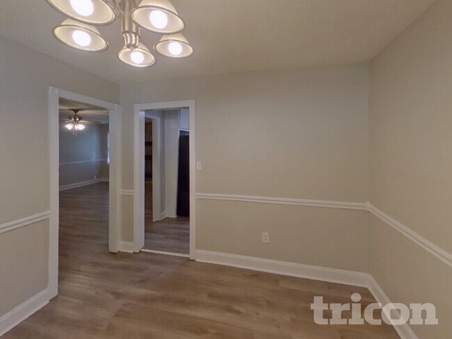 Photo - 148 Springvalley Cir