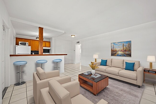 Photo - 5050 Bayview Dr Unit 9