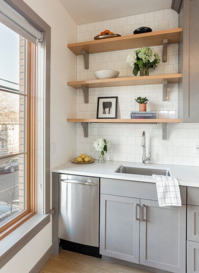 Photo - 1930 Alberta