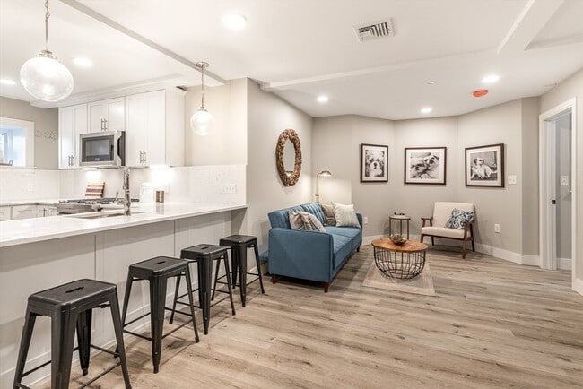 Building Photo - 66 Falcon St Unit 1