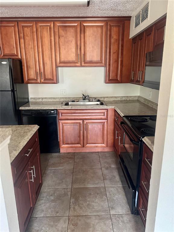 Photo - 320 Black Oak Ct Unit 207