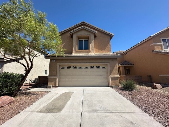Building Photo - Great 3 Bedroom Home in Gated Community!