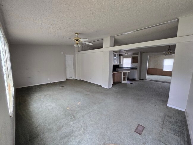 Photo - 2109 Cattail Cir