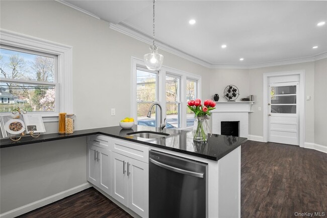 Photo - 579 Broadway Unit 1N