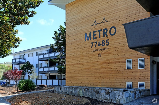 Photo - Metro Apartments