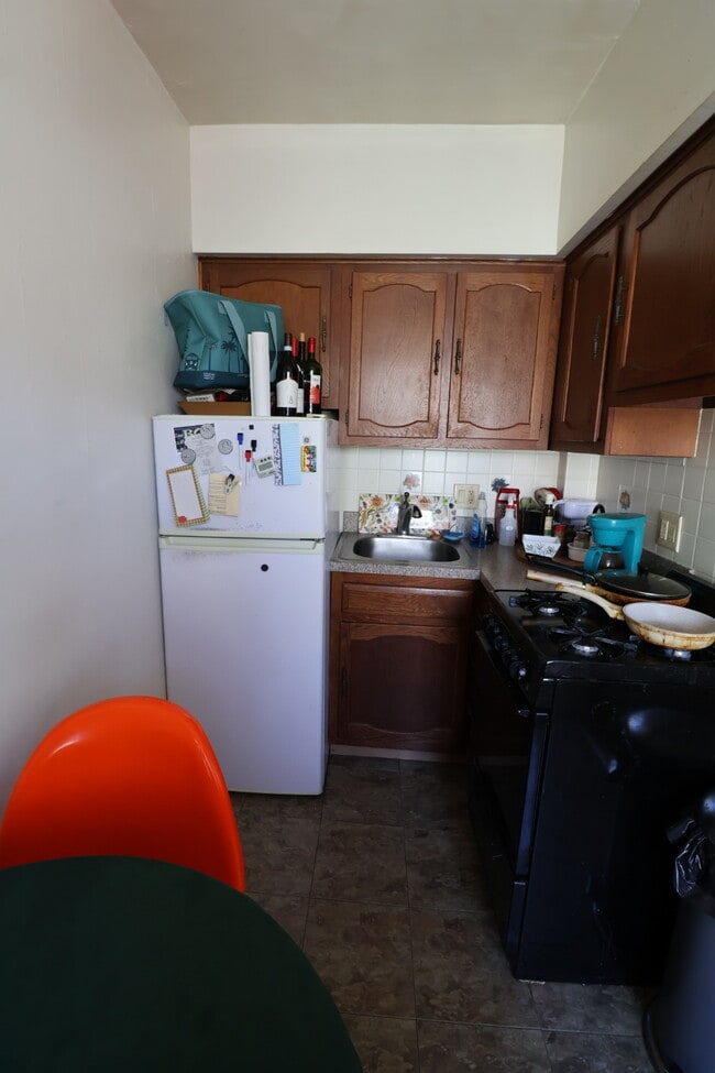 Photo - 1910 Pine St Unit 4F