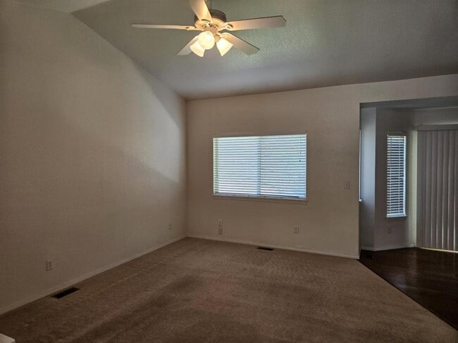 Photo - 500 Rider Ridge Dr