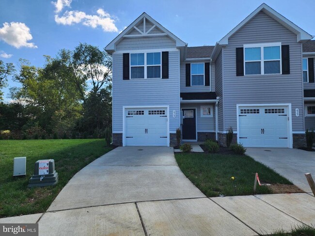 Photo - 619 Laurelwood Cir