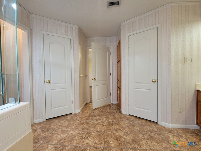 Photo - 1511 Wild Ridge Dr