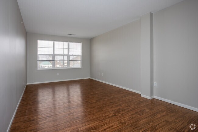 3BR, 2BA - 1,000SF - Living Room