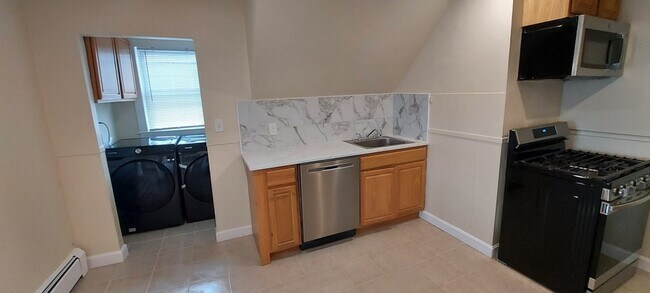 Photo - 31 Longfellow St Unidad 3