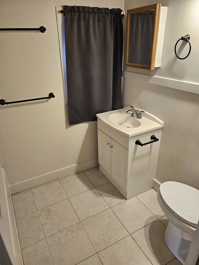 Photo - 25 E Prospect St