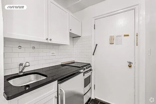 Building Photo - 310 E 44th St Rental