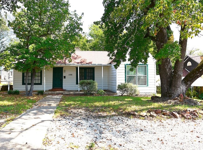 Photo - 1306 S Glenwood Blvd