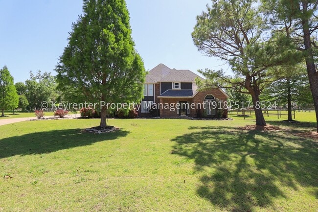 Photo - Incredible 4 Bedroom 4 Bath Home in Owasso!!!