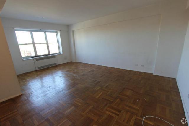 Building Photo - 1 bedroom in Rego Park NY 11374 Unit 6P Rental