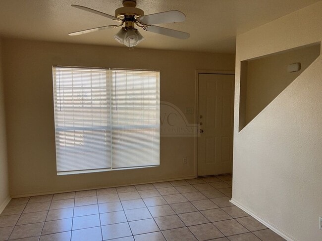 Photo - 4204 Gus Dr Unit 4204 Gus Dr. B