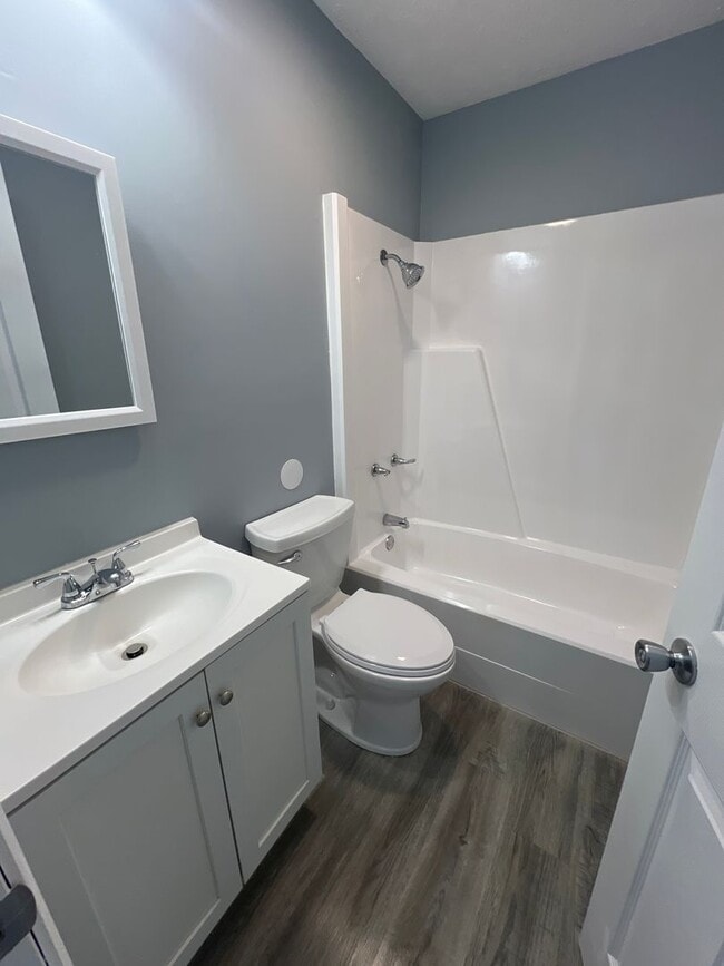 Photo - 104-106 W Petersburg St Unidad 104 W Petersburg St  2