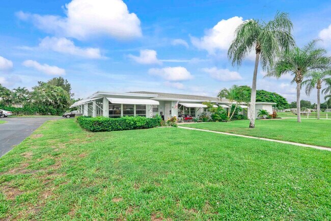 Photo - 142 High Point Blvd Unit A