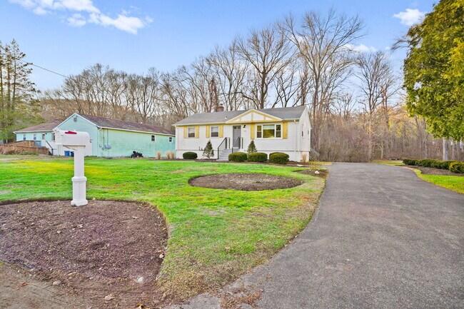 Photo - 132 Toll House Ln