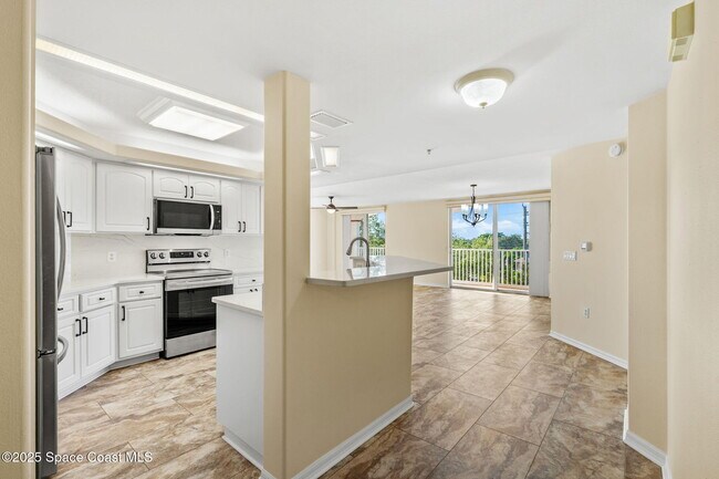 Photo - 821 Del Rio Way Unidad 401