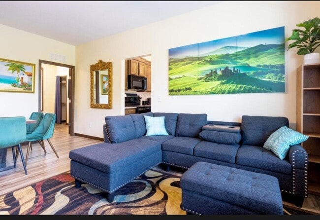 Photo - 497 W Center St