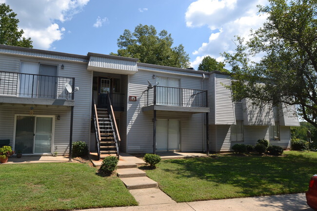 High Meadows - Spacious 2 bed, 1.5 bath Ga... - High Meadows - Spacious 2 bed, 1.5 bath Ga... Rental