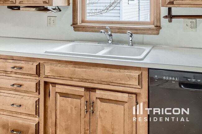 Photo - 416 S Olive St