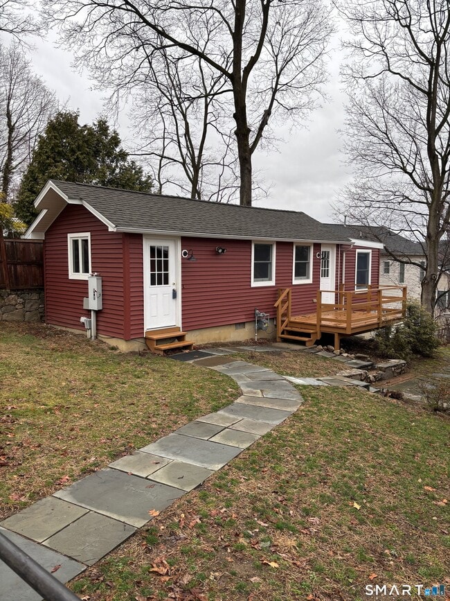 Building Photo - 98 Ridgewood Ave