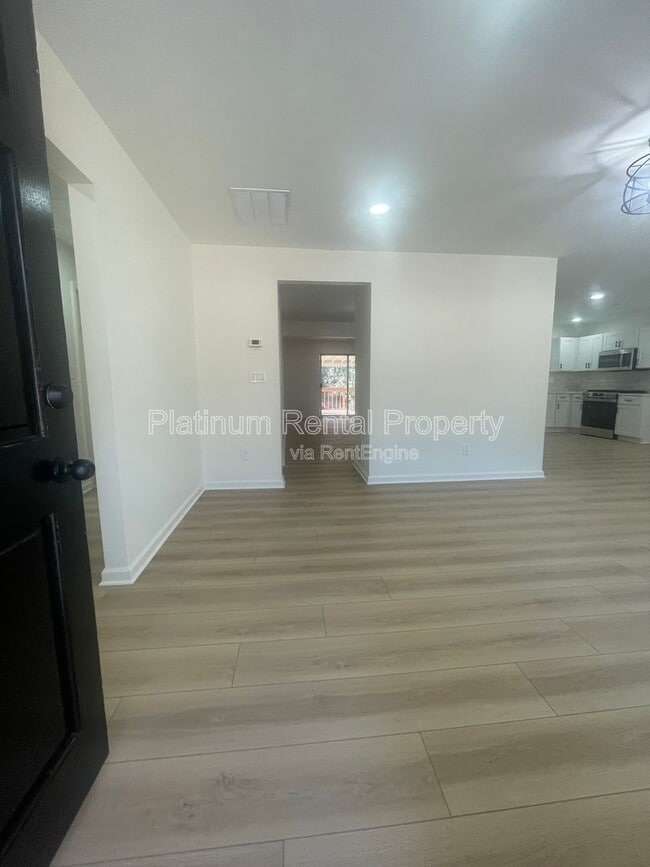 Photo - 1245 Shore Dr SW