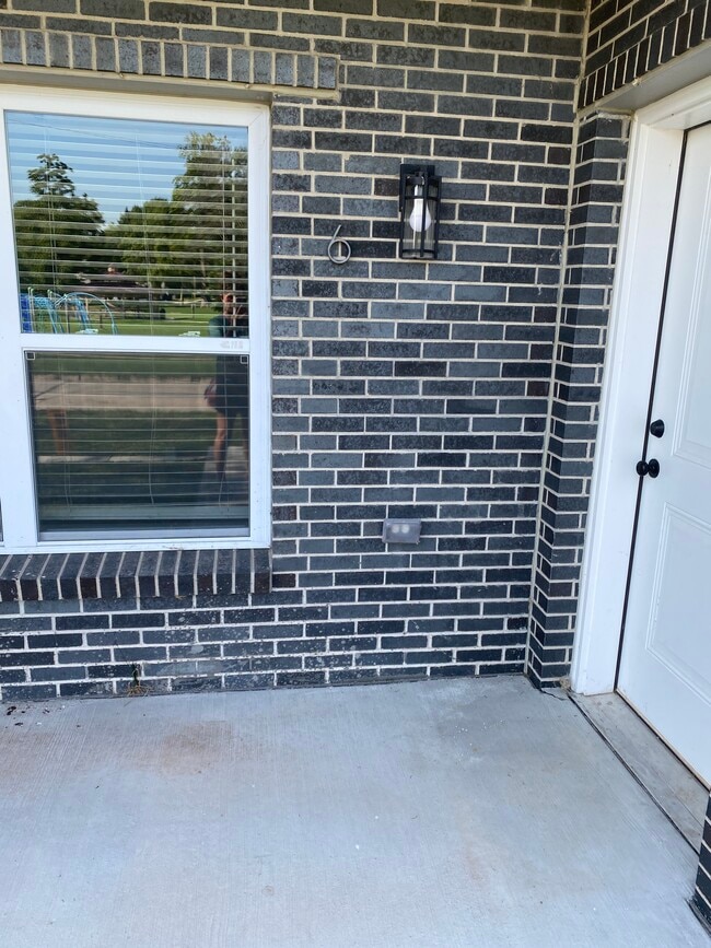 Photo - 2005 Franklin St