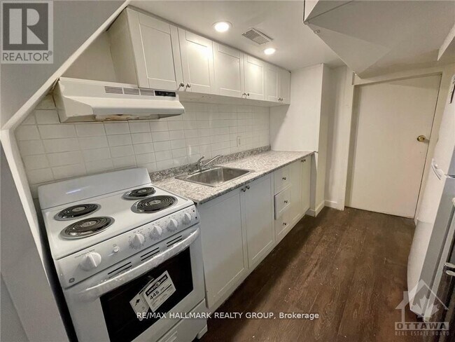 Photo - 466 O'Connor St Unit 1B