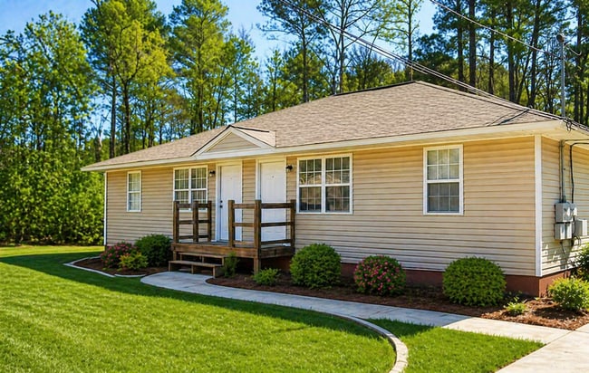 Building Photo - 668 Gardner Dr SE Unit A