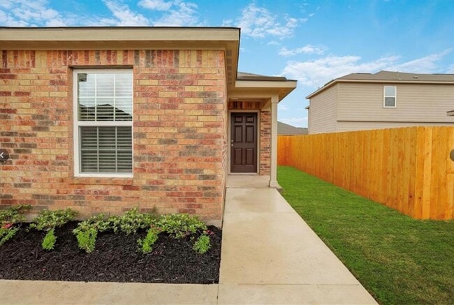 301 Crescent Park Dr