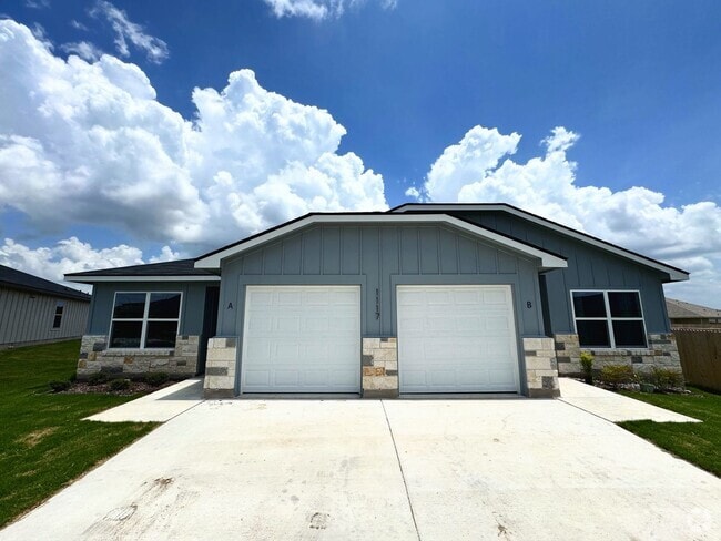 Building Photo - 1117 Lindsey Dr Rental