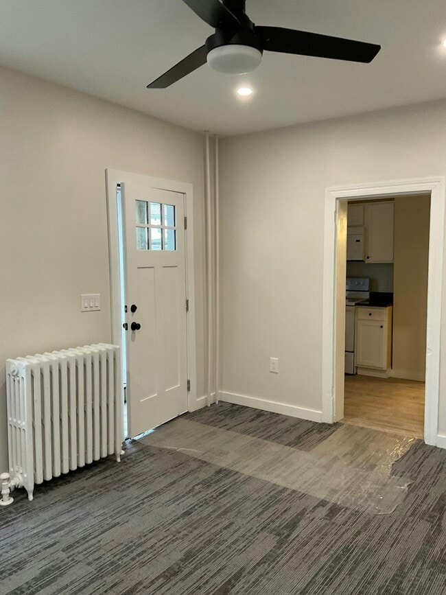Building Photo - 1570 Cotton St Unit 1