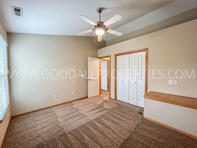 Photo - Wonderful Special, Wont Last!! 2 Bedroom, 2.5 Bath Townhome in Urbandale