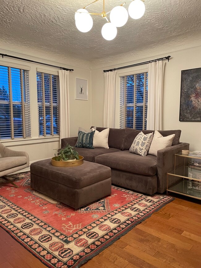 Photo - 2076 NW Johnson St Unit Furnished Urban Charm