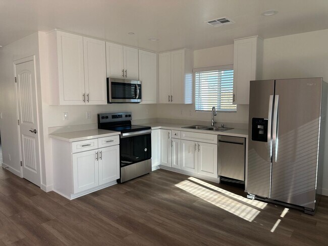 Photo - 916 W Perdew Ave Unit 916 W Perdew Ave - Apt C