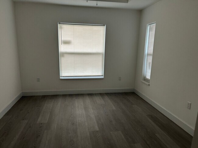 Photo - 414 Miramar Rd