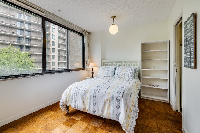 Photo - 2201 New Hampshire Ave NW Unidad 412