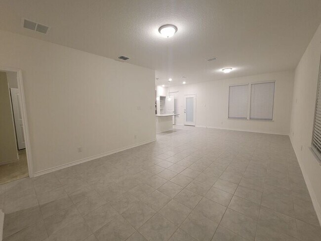 Photo - 5911 Eckhert Rd