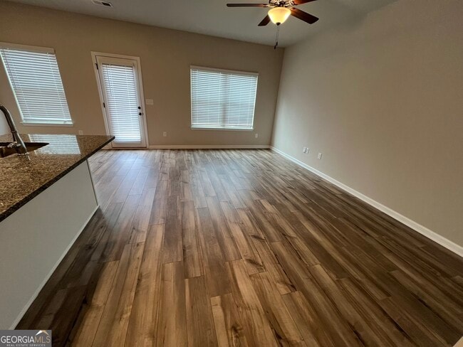 Photo - 130 Skipjack Ct