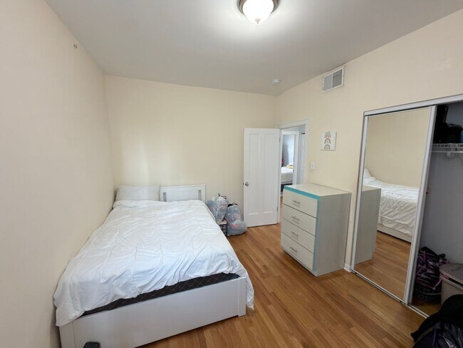 Photo - 4111 W Lawrence Ave Unit 4111-3